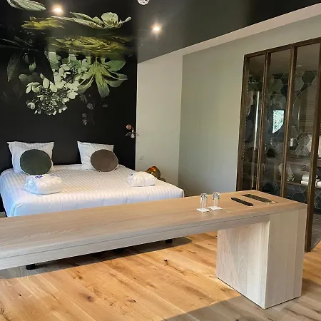 Le Bois Dormant-hotel Restaurant & Logis 3*