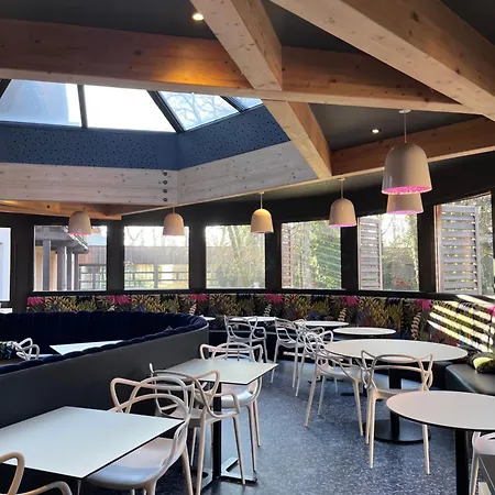 Le Bois Dormant-hotel Restaurant & Logis 3*
