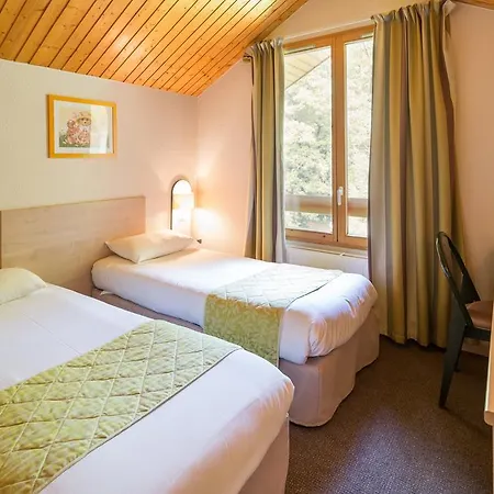 Le Bois Dormant-hotel Restaurant & Logis 호텔