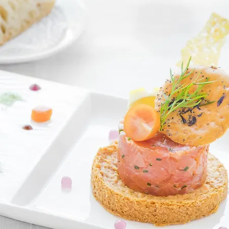 Le Bois Dormant-hotel Restaurant & Logis 3*