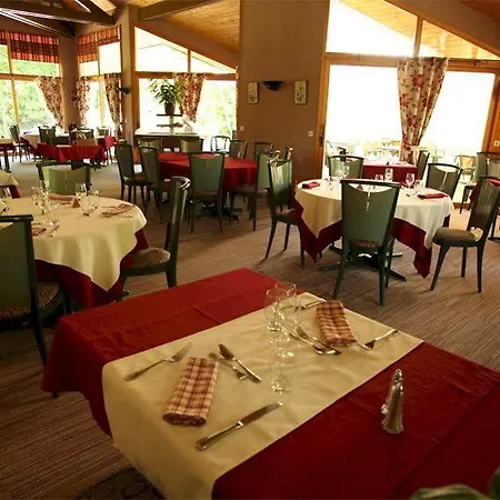 Le Bois Dormant-hotel Restaurant & Logis 3* 샹파뇰