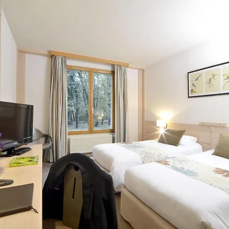 Le Bois Dormant-hotel Restaurant & Logis 3*