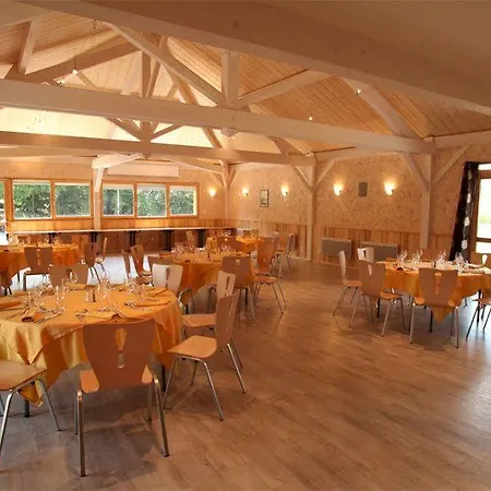 Le Bois Dormant-hotel Restaurant & Logis 호텔 샹파뇰