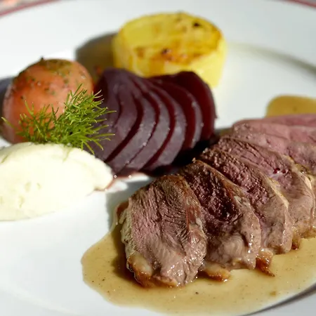 Le Bois Dormant-hotel Restaurant & Logis 3* 샹파뇰